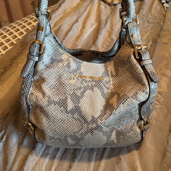 Purse - Picture 2 of 5